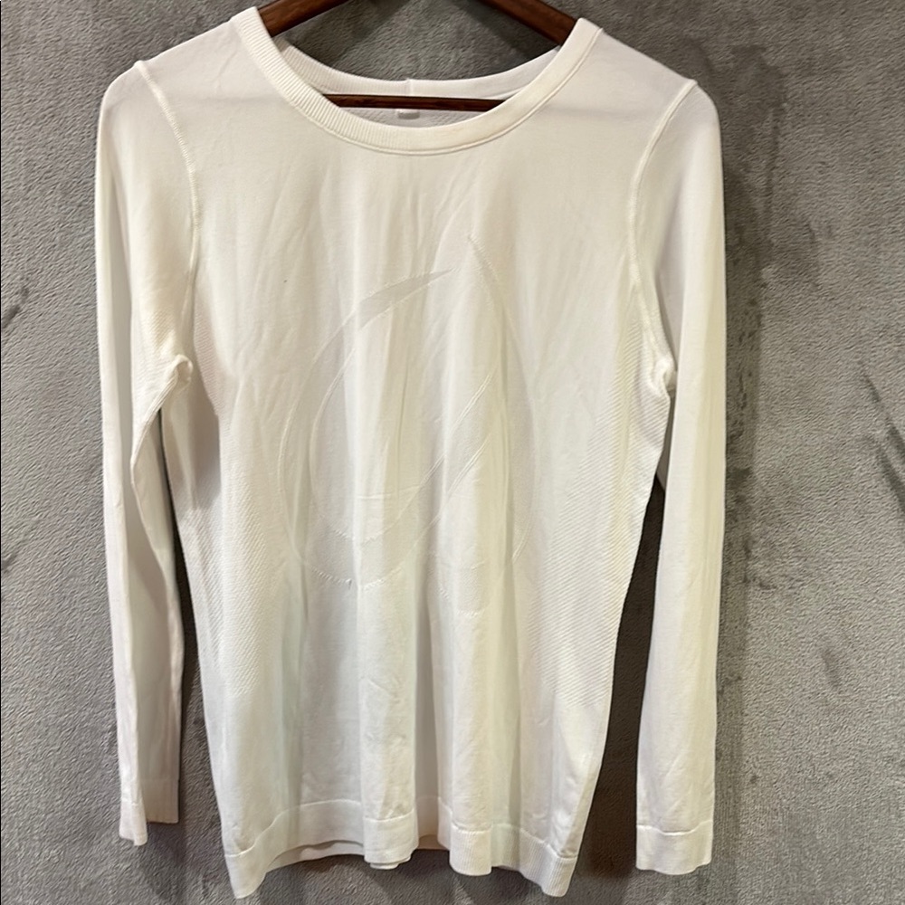 CRZ Yoga White Long Sleeve Athletic Top Sz M Gym Running Walking